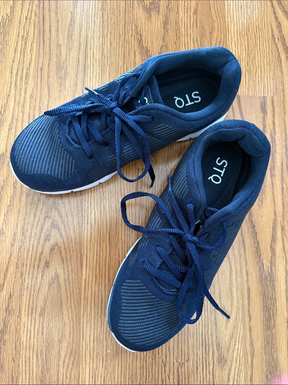 STQ Athletic Walking Sneakers